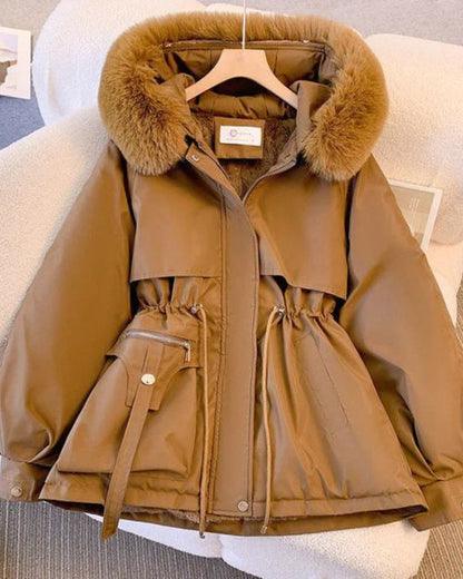 DENILA - Elegant Brévine coat with faux fur collar