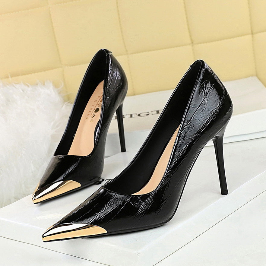 Tilta Metal Pointed Stiletto