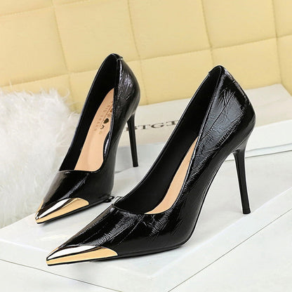 Tilta Metal Pointed Stiletto