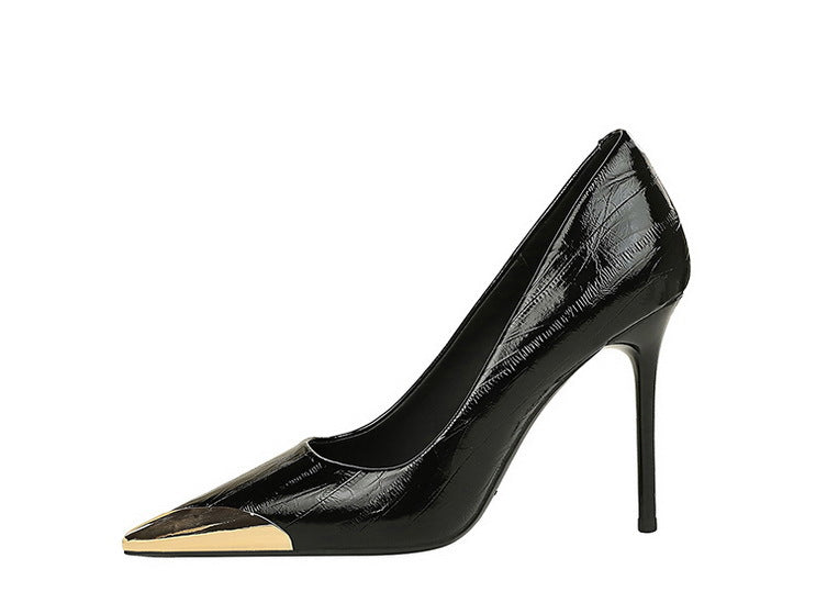 Tilta Metal Pointed Stiletto